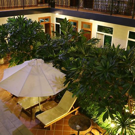 Corner9 Bassac Boutique Hotel Phnom Penh Bagian luar foto