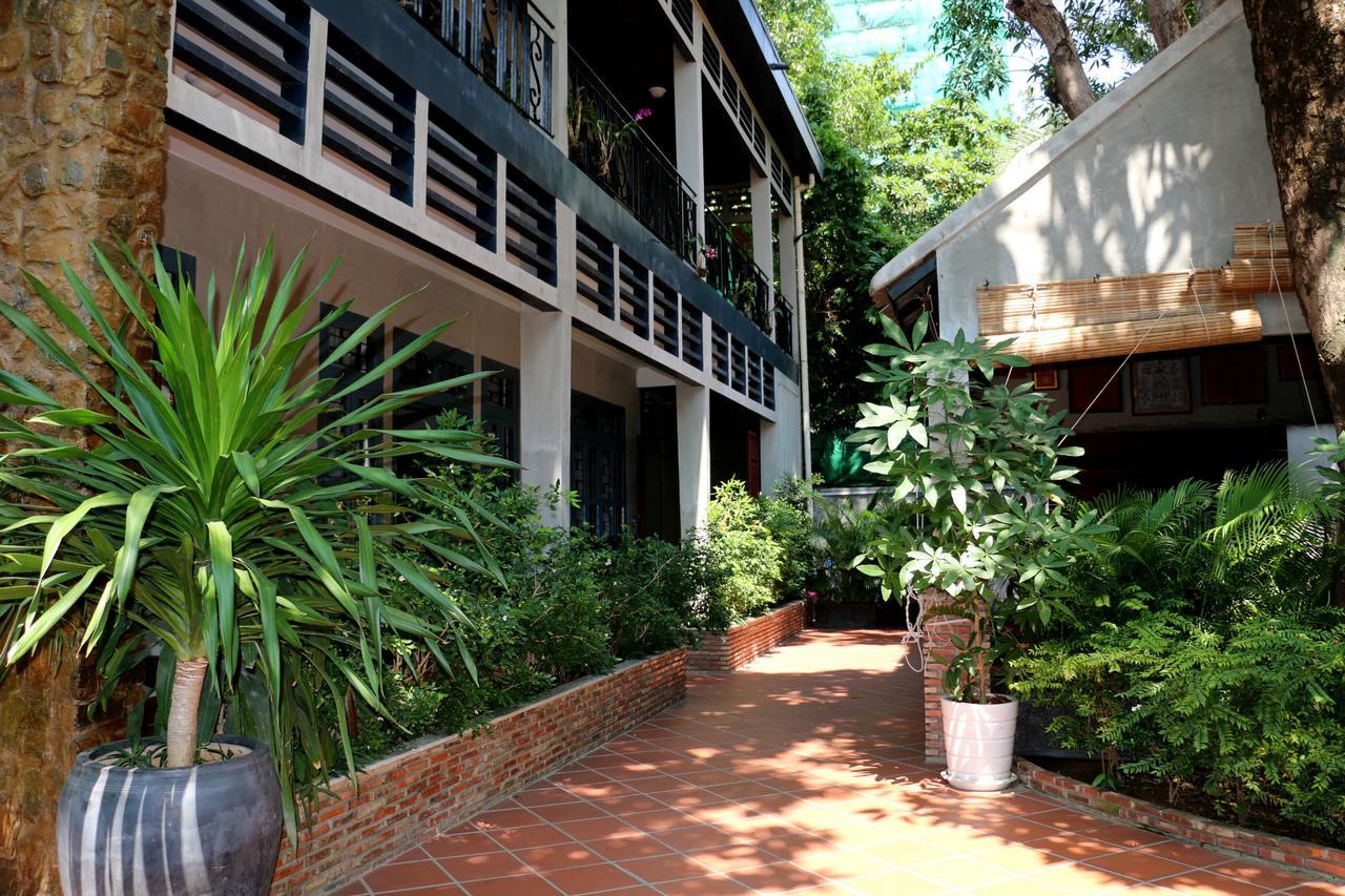 Corner9 Bassac Boutique Hotel Phnom Penh Bagian luar foto