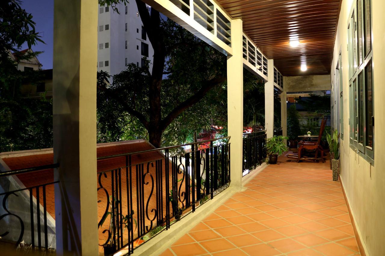 Corner9 Bassac Boutique Hotel Phnom Penh Bagian luar foto