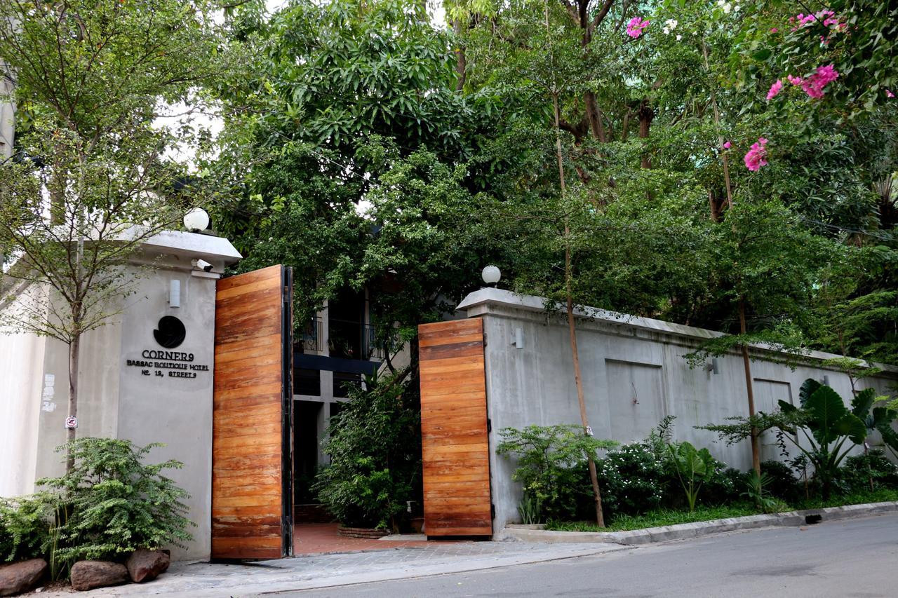 Corner9 Bassac Boutique Hotel Phnom Penh Bagian luar foto