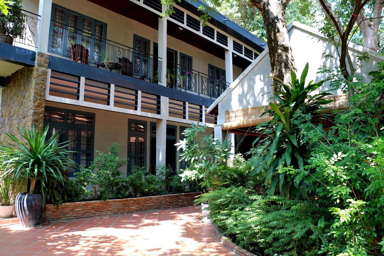 Corner9 Bassac Boutique Hotel Phnom Penh Bagian luar foto