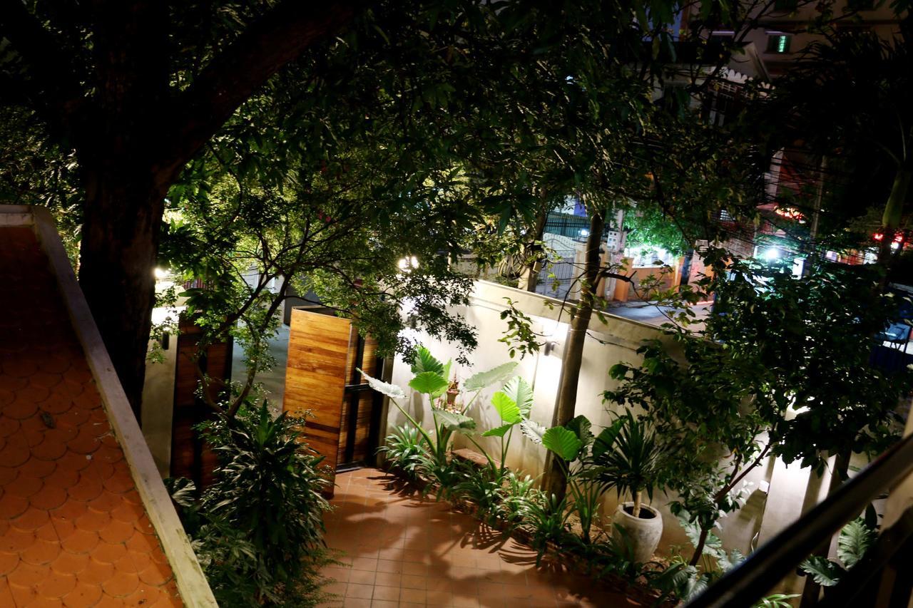Corner9 Bassac Boutique Hotel Phnom Penh Bagian luar foto