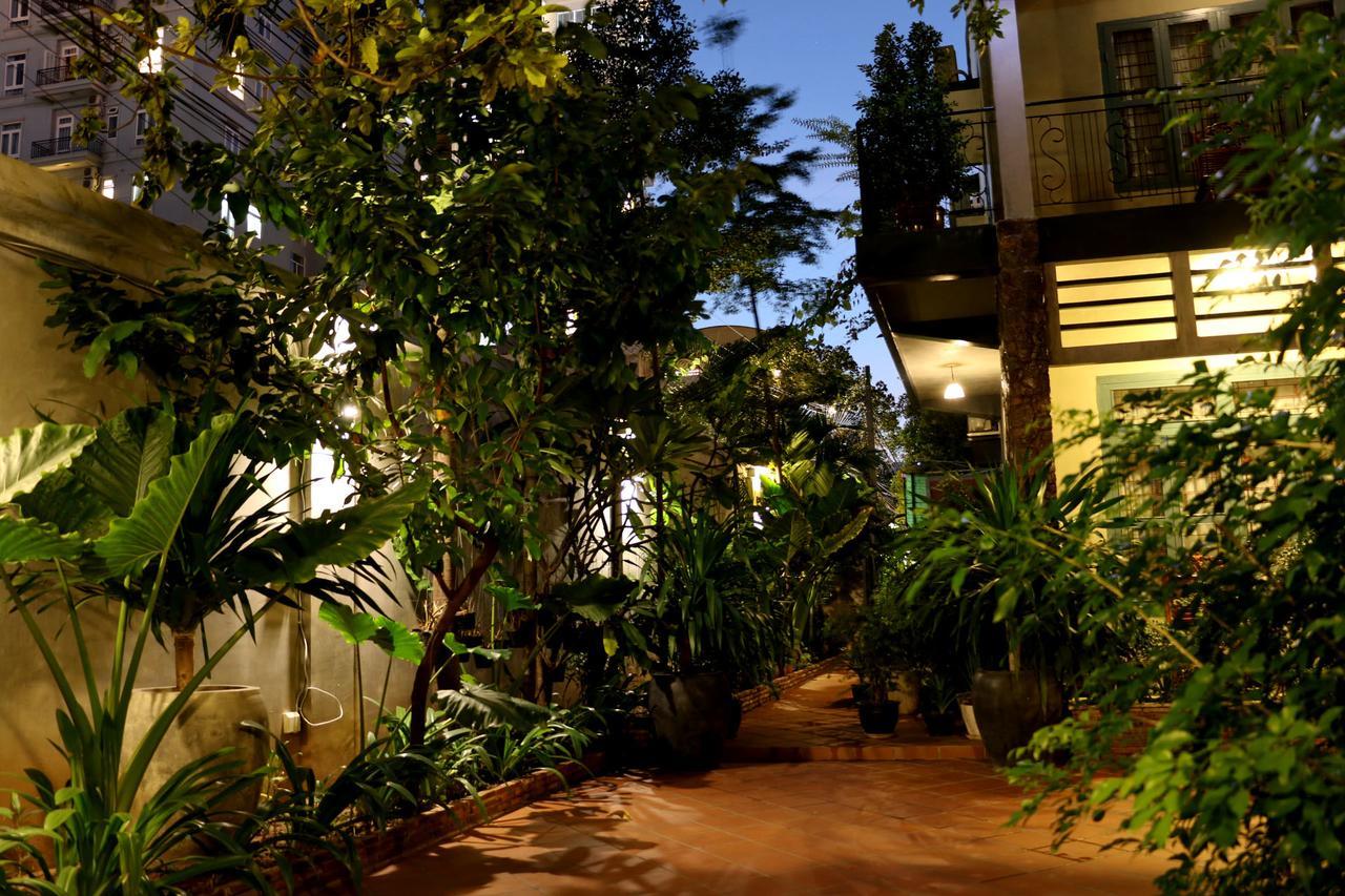 Corner9 Bassac Boutique Hotel Phnom Penh Bagian luar foto