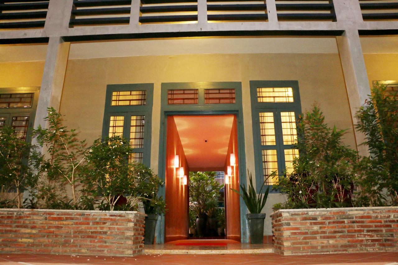 Corner9 Bassac Boutique Hotel Phnom Penh Bagian luar foto