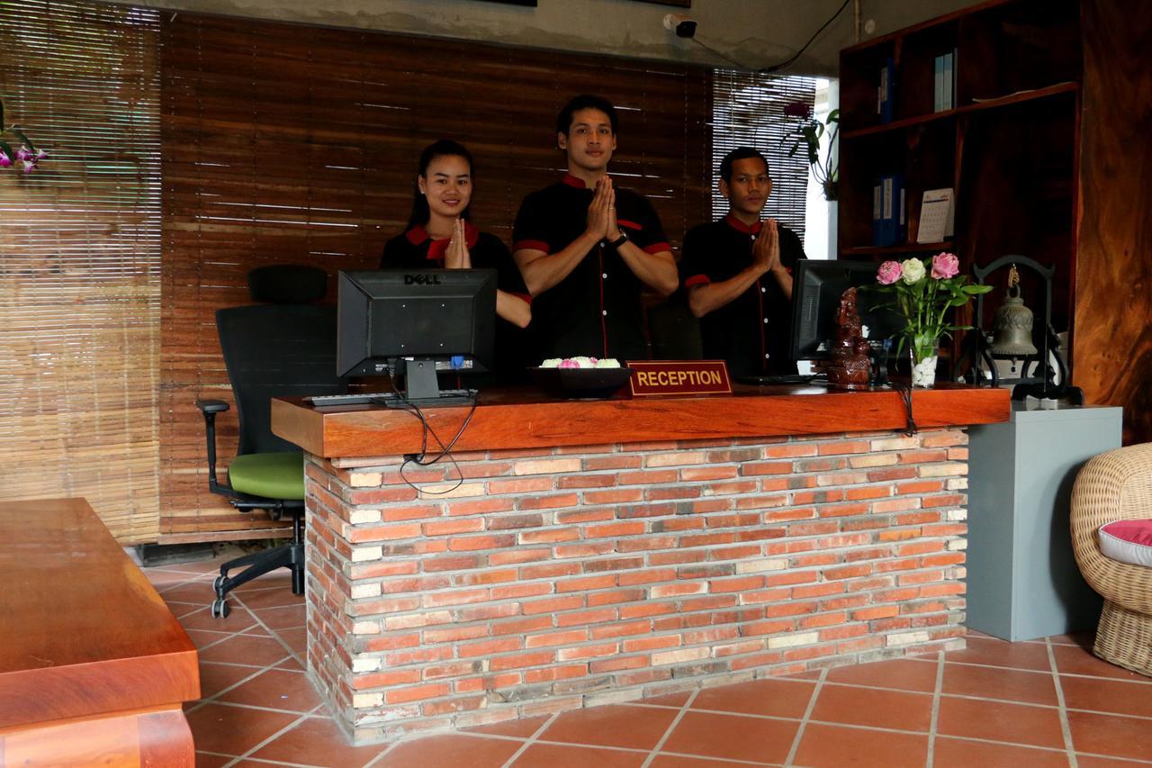 Corner9 Bassac Boutique Hotel Phnom Penh Bagian luar foto
